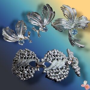 Vintage Emmons 4 Pc Jewelry Set Clip On Earrings Brooch Bracelet 610